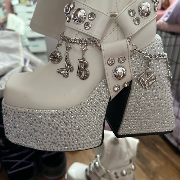 Women's White Platform Boots with Charms - Picture 6 of 8